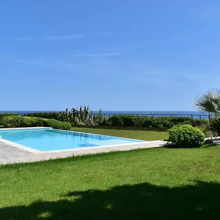 Pieds Dans L'eau Pour 10 Personnes Avec Piscine, Clim Et Wi-fi Villa Les Issambres