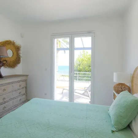Villa Pieds Dans L'eau Pour 10 Personnes Avec Piscine, Clim Et Wi-fi Les Issambres